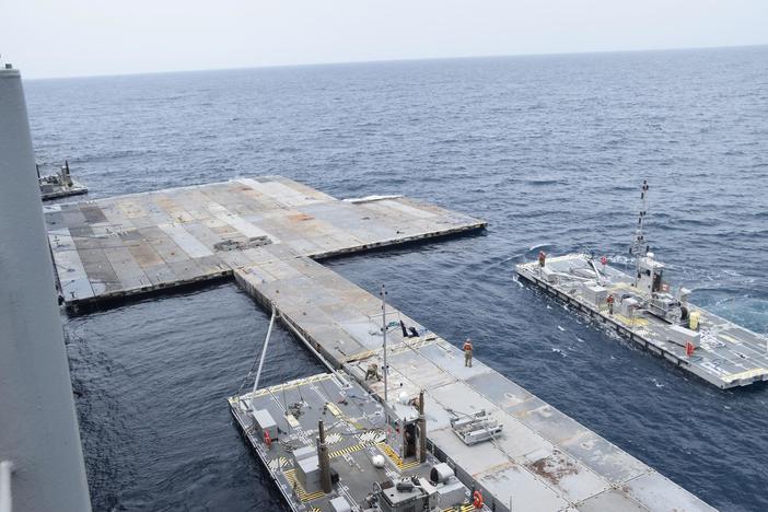 News Wrap: U.S. military finishes work on floating pier to deliver aid to Gaza