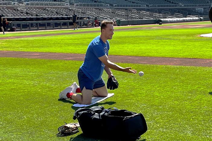 Matt Olson runs through a fielding drill at Truist Park on June 28, 2023.