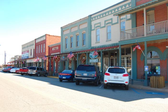 The town of Plains, Ga. has a population of 543 and served as the hometown for former U.S.. President Jimmy Carter. Its longtime mayor,  Mayor L.E. “Boze” Godwin , announced in January 2024 that he is stepping down after 40 years in office.