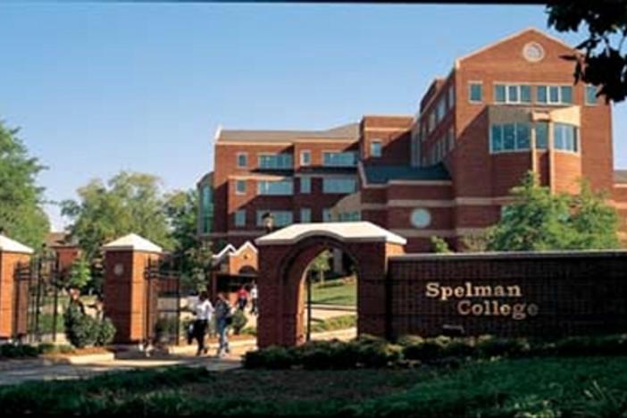 Pres. Tatum of Spelman College receives a $500,000 grant from Carnegie Corp. to be used for the college's academic priorities.