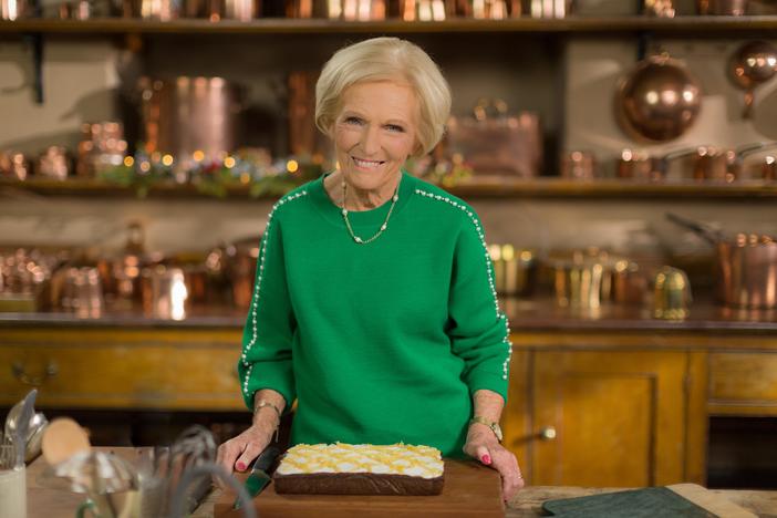 Mary Berry visits Harewood House in Yorkshire as they prepare the house for Christmas.