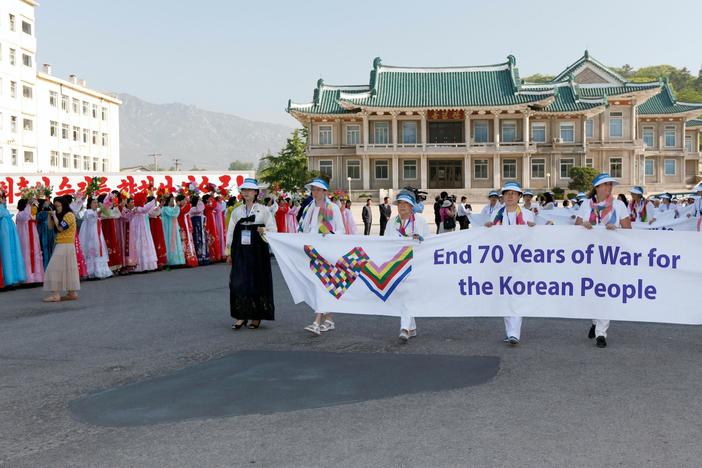 Peacemakers call for an end to a war that has divided the Korean peninsula and its people.
