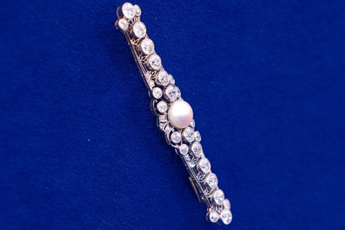 Appraisal: Pearl, Diamond & Platinum Brooch, ca. 1910