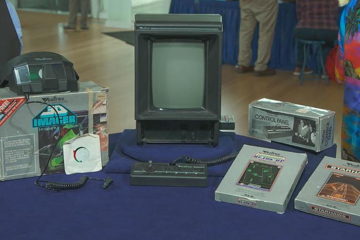 Appraisal: 1982 Vectrex Arcade System with 3D Imager & Games