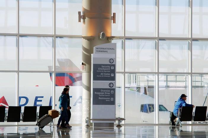 Explore how airport design helps regulate people-flow in the world’s busiest airport.
