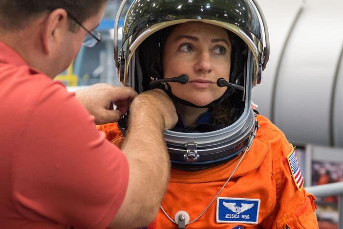 Astronauts Scott Kelly and Jessica Meir discuss the importance of the Twin Study.