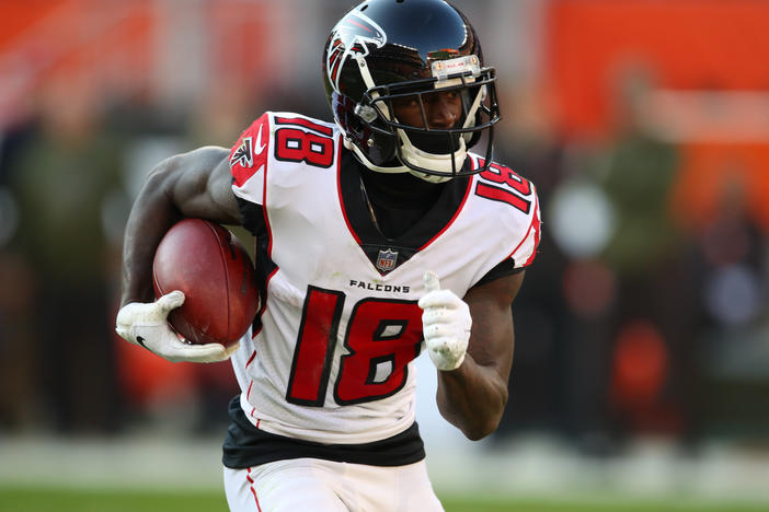 Calvin Ridley of the Atlanta Falcons during his rookie season in a game against the Cleveland Browns.