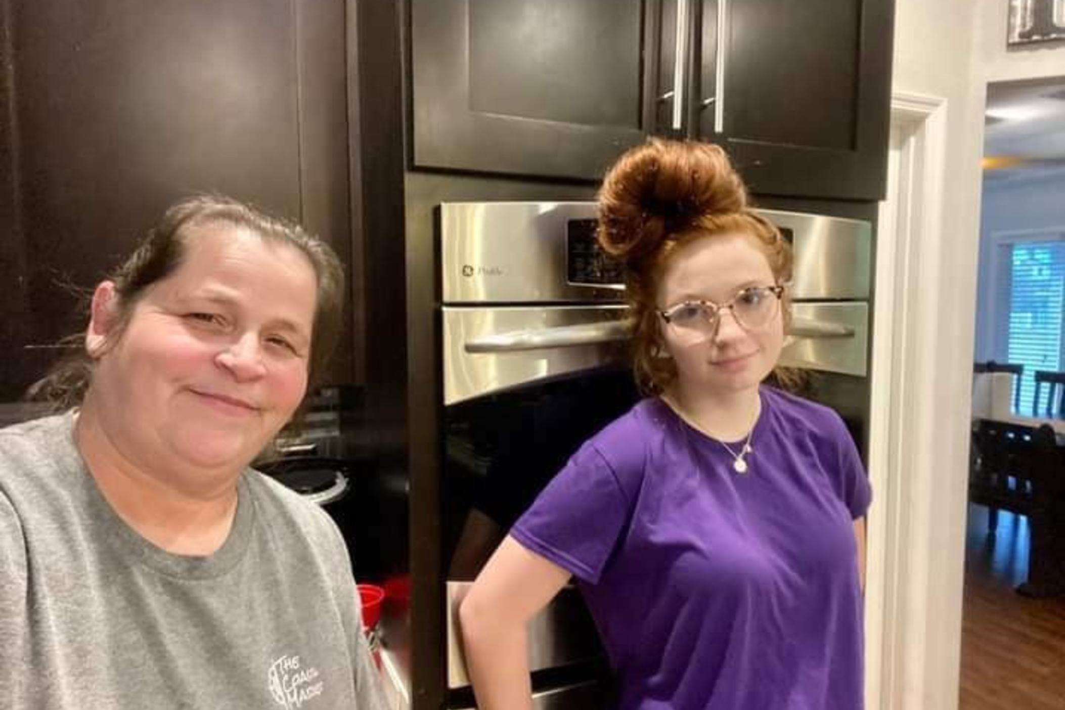 Teresa Edenfield (left) and daughter Layken Edenfield in December 2022