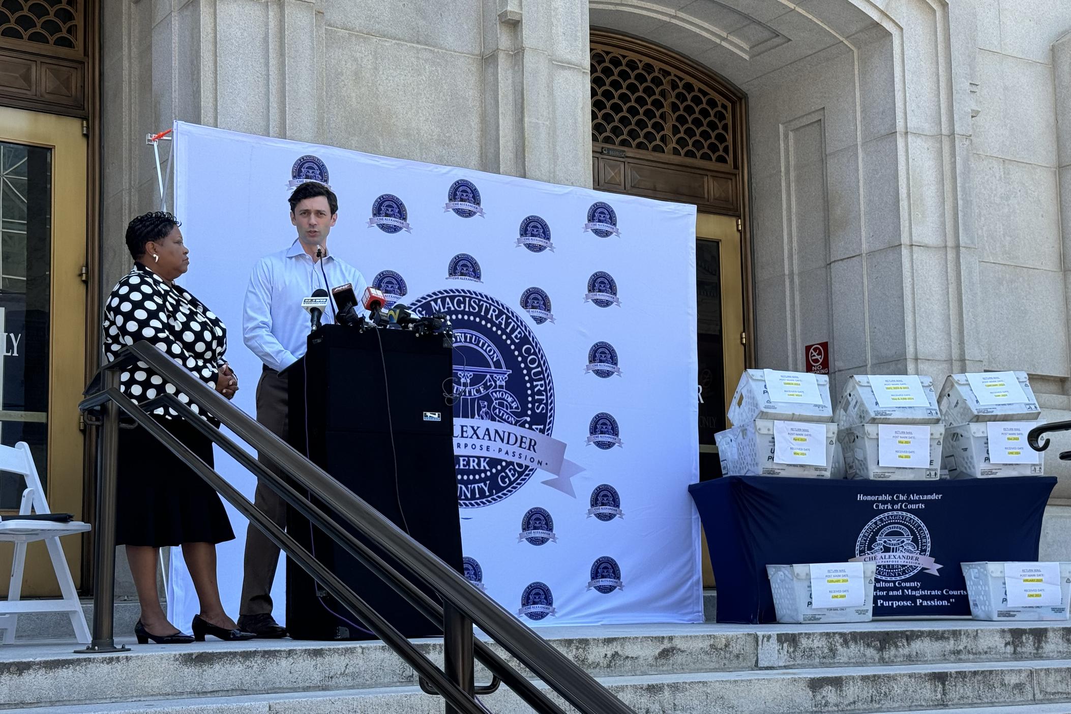 Sen. Ossoff held a press conference on June 25 at the Fulton County Courthouse to discuss over 1,000 pieces of Fulton County court letters and notices undelivered to Georgians.