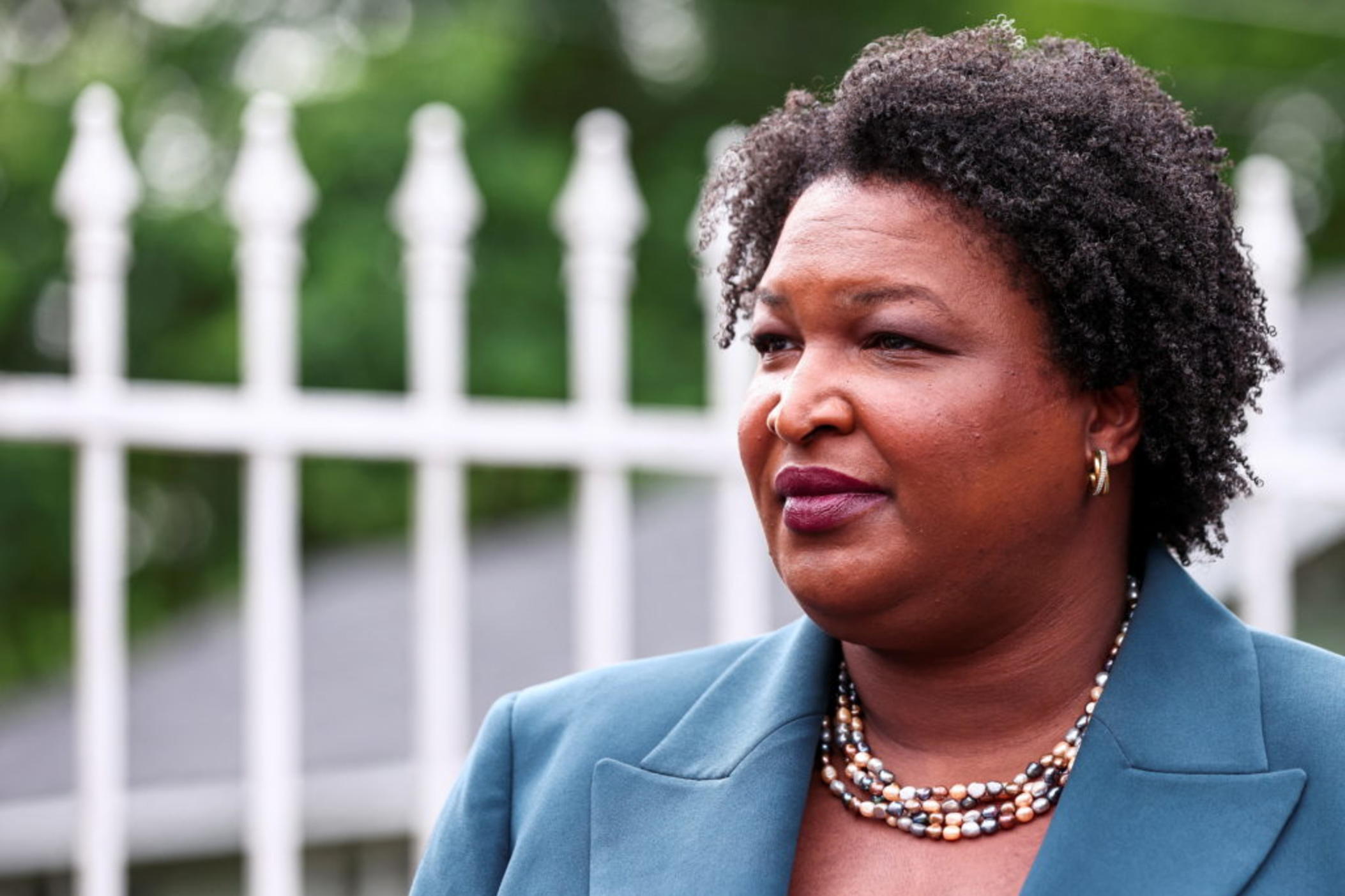 Democratic gubernatorial candidate Stacey Abrams looks on at a news conference during the primary election in Atlanta, Georgia, U.S. May 24, 2022. Photo by Dustin Chambers/REUTERS