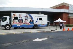 Thursday afternoon, a handful of people waited outside Georgia Tech’s McCamish Pavilion for a free COVID-19 test administered by the Fulton County Board of Health. 