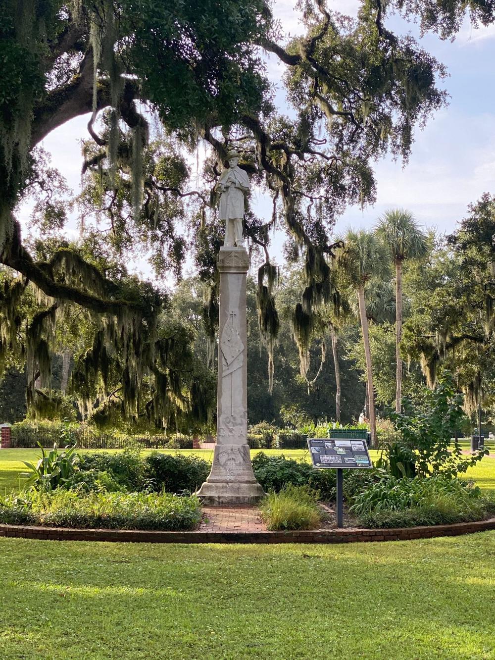 Confederate statue in Brunswick