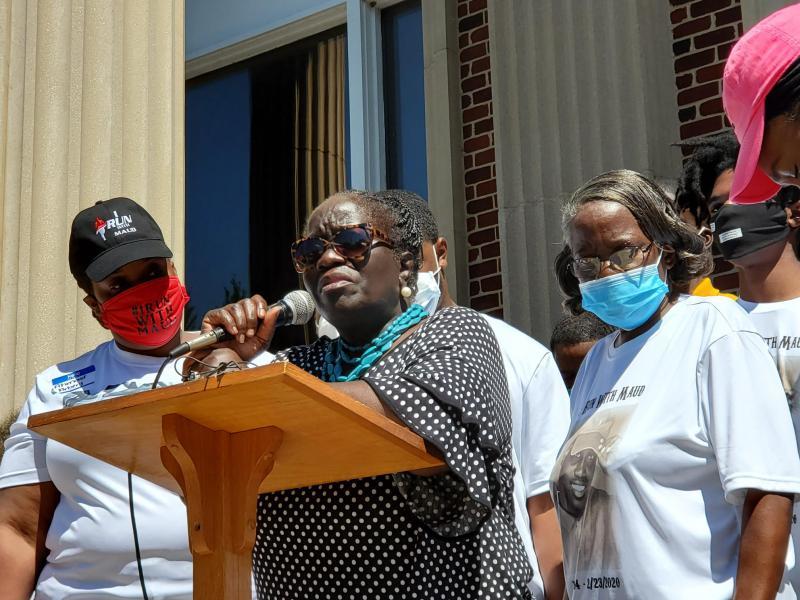 Kimberly Arbery, Ahmaud Arbery's aunt, was overcome with emotion addressing the crowd at a rally Friday.