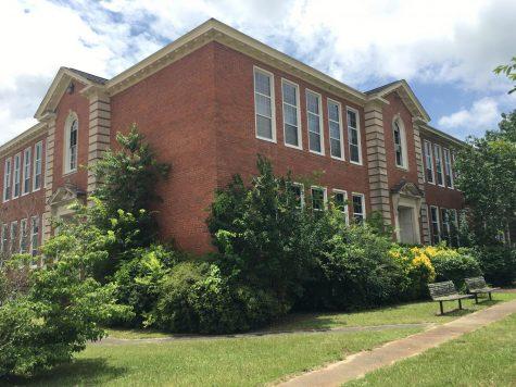 Virgil Powers school, which dates back to 1912, could be converted to affordable housing in the Hawthorne Commons planned development, if tax credits are approved.