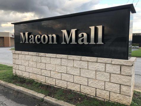 Macon Mall sign