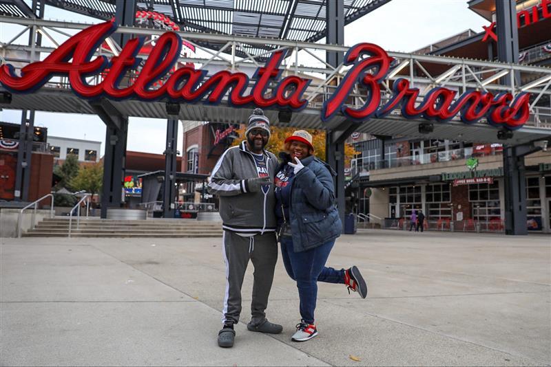 Atlanta Braves fans 1