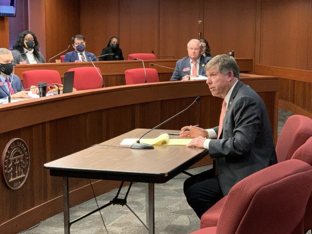The bill’s sponsor, Rep. Robert Dickey, a Musella Republican and peach farmer, defended the changes as needed to keep newcomers from shutting down family farms. Several supporters have voiced concern about the country’s shrinking farmland. 