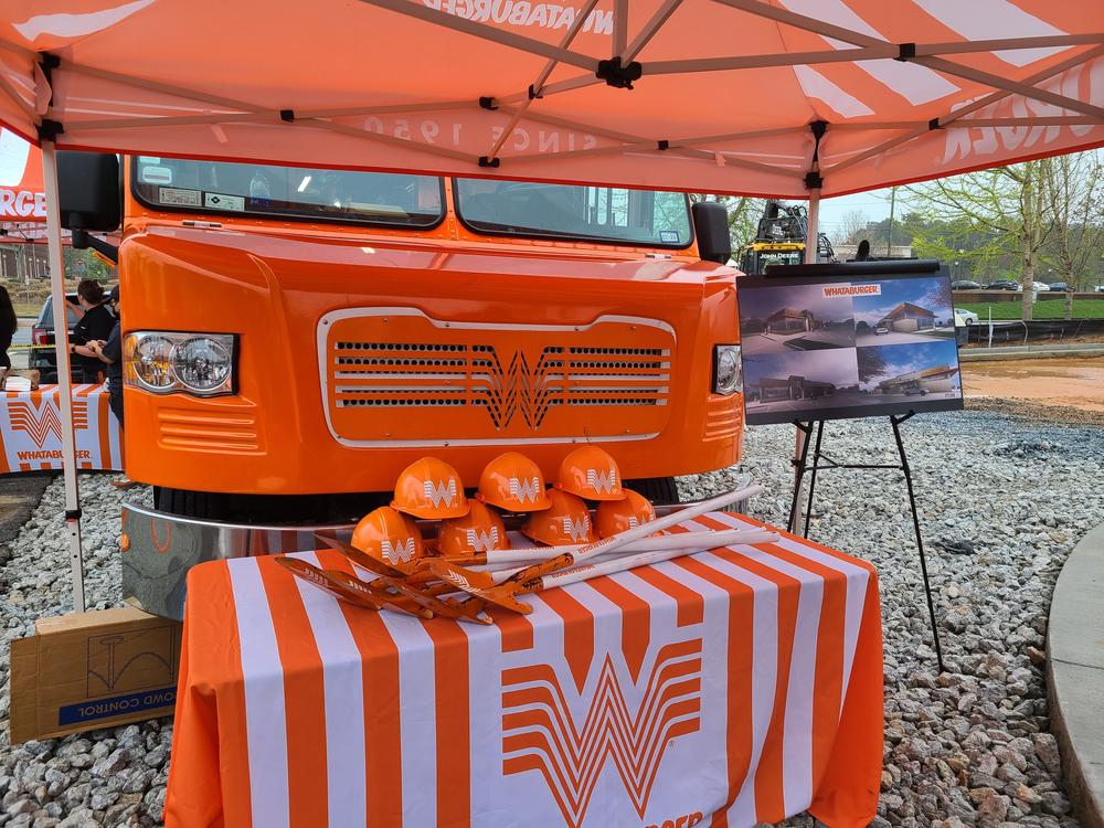 Whataburger officials were joined by representatives from the Cobb County Chamber of Commerce to break ground on the new restaurant located in Kennesaw.