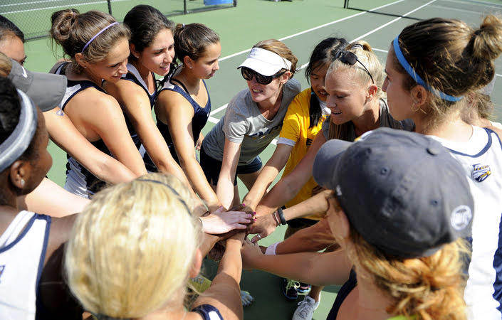 Amy Bryant coaches the Emory University women’s tennis team.