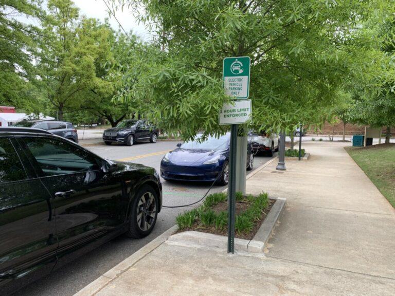  EV charging station in Decatur, Georgia -Jill Nolin/Georgia Recorder