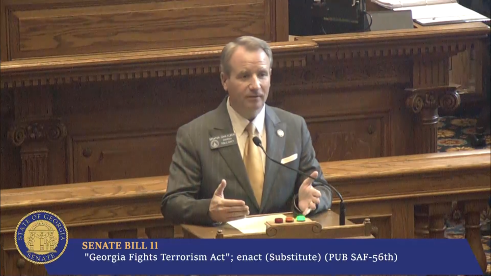State Sen. John Albers speaks on Senate Bill 11 on the Senate floor