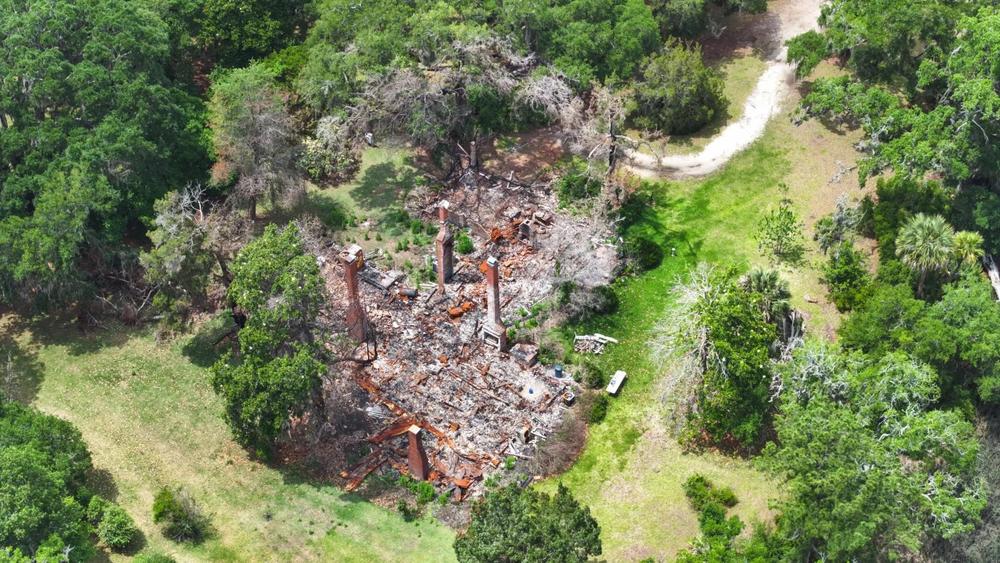  The historic home of Scott and Meredith Belford on Springfield Plantation burned down on Nov. 20, 2022. The Belfords blame a lack of leadership and crisis management by Liberty County Fire Services Chief Brian Darby. Credit: Justin Taylor/The Current