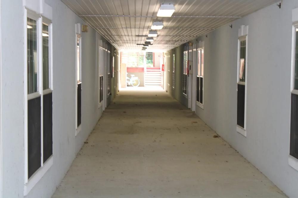  The walkway of the University Terrace apartments. Credit: Jabari Gibbs