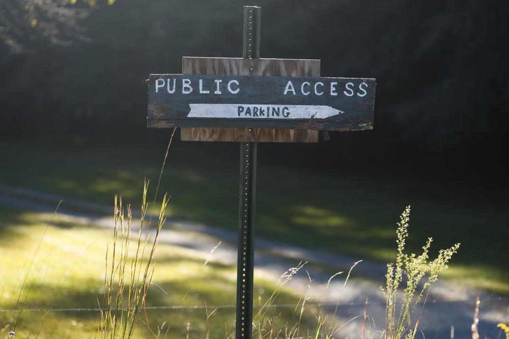 A sign pointing the way to the public boat ramp on the Flint River about mile north of Yellowjacket Shoals. 