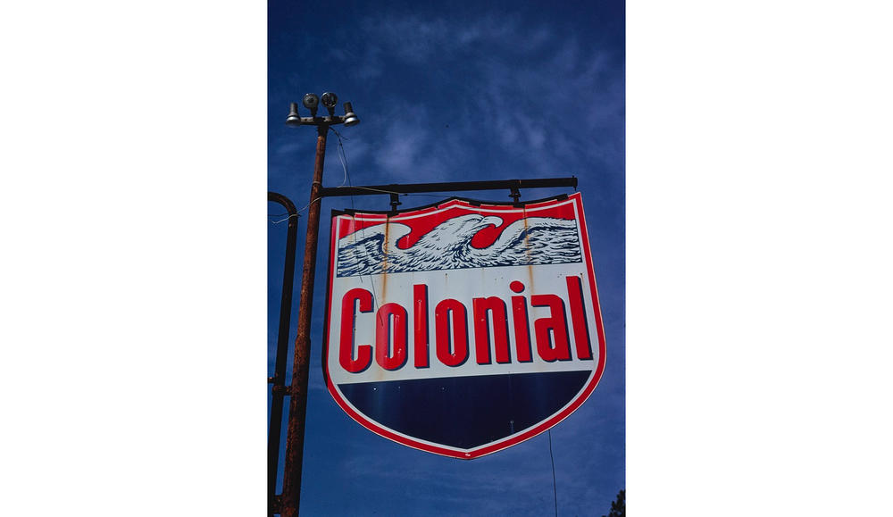Colonial Gas sign