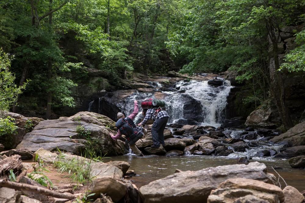 A shot from “A Walk in the Woods” in Amicalola Falls (Photo courtesy Frank Masi / Broad Green Pictures).