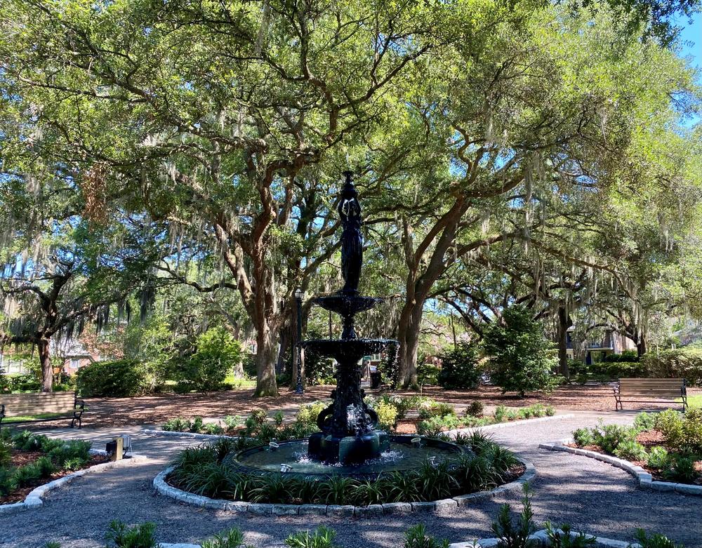 The fountain is located at the center of Kavanaugh Park.