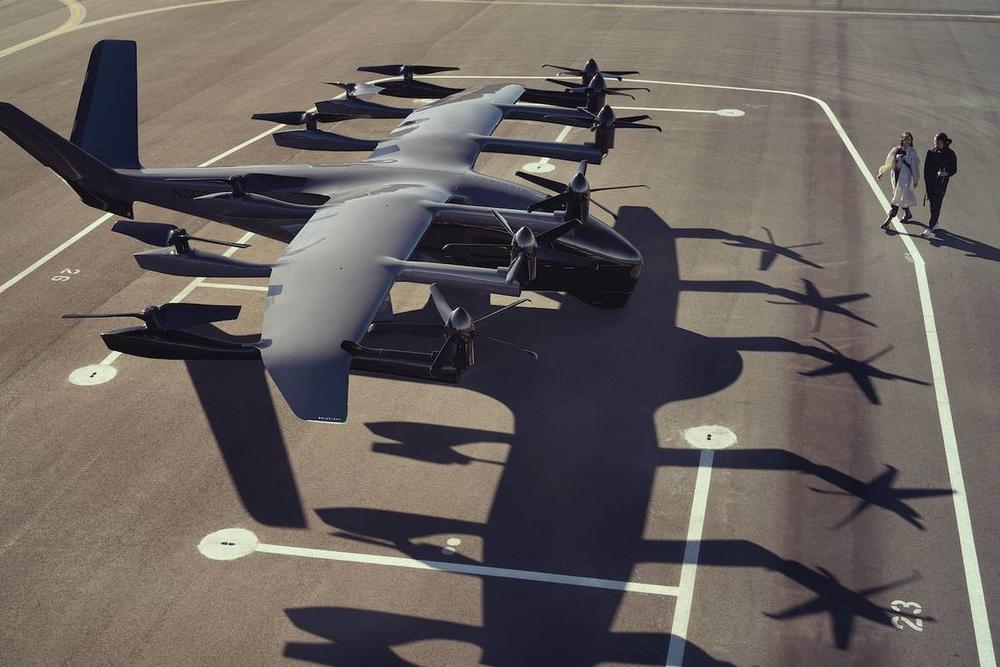 Archer’s Midnight eVTOL on the tarmac in the San Jose, California pilot office in 2022. (Archer Aviation)