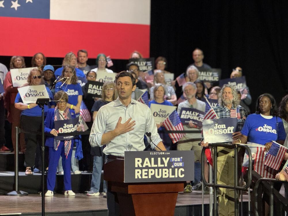 U.S. Senator Jon Ossoff rallies supporters at Atlanta event March 2025