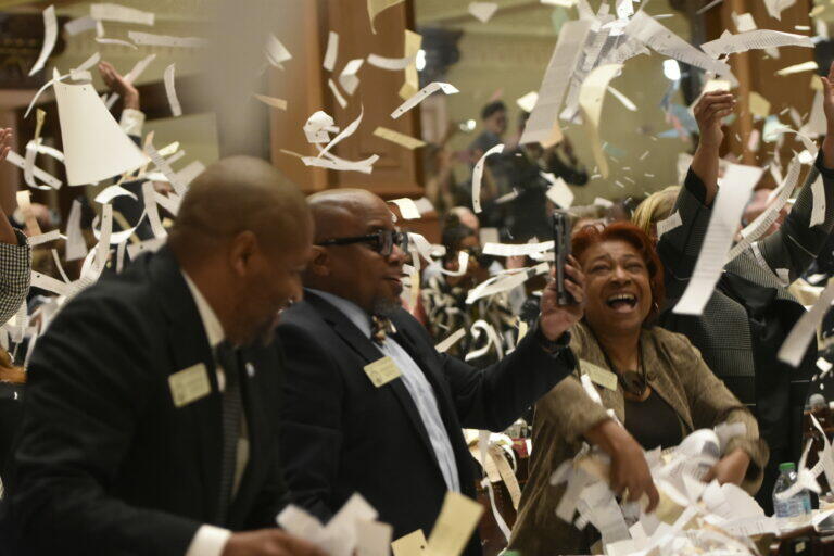 Sine Die 2025.