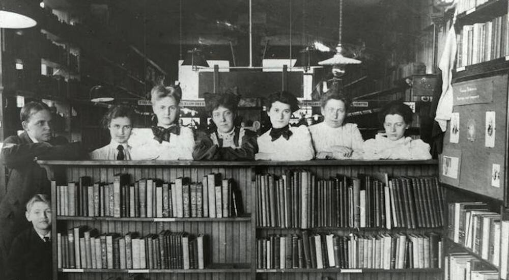 Webster Free Circulating Library staff circa 1904.
