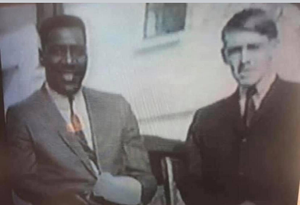 Otis Redding and Alan Walden, his manager and friend.