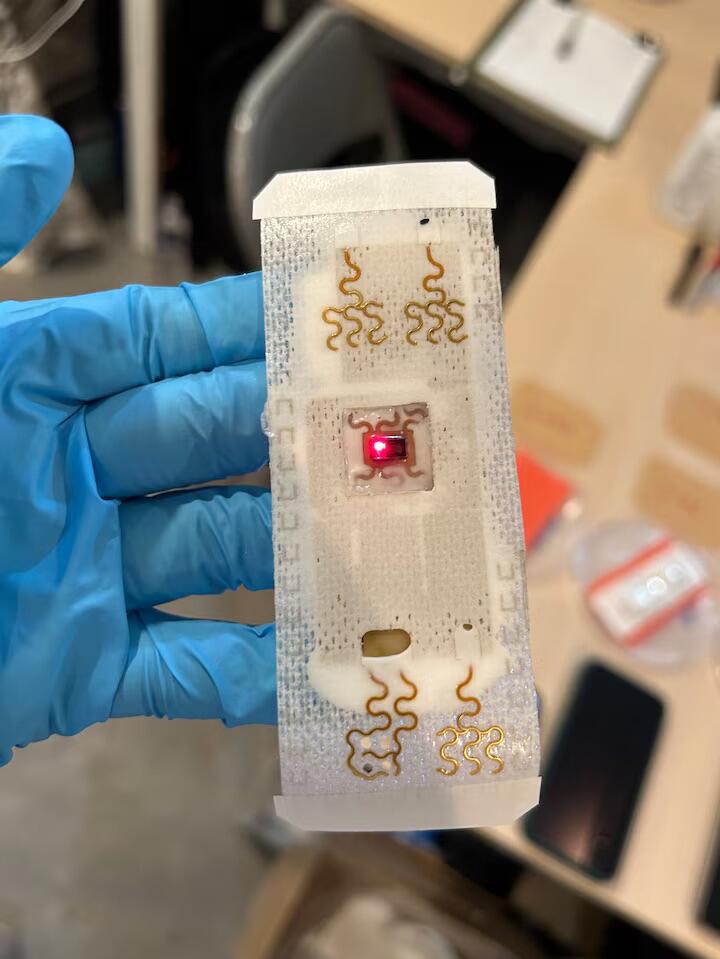 The heat monitoring patch is designed to be worn on the chest. (Jacob Gnieski / Emory University)