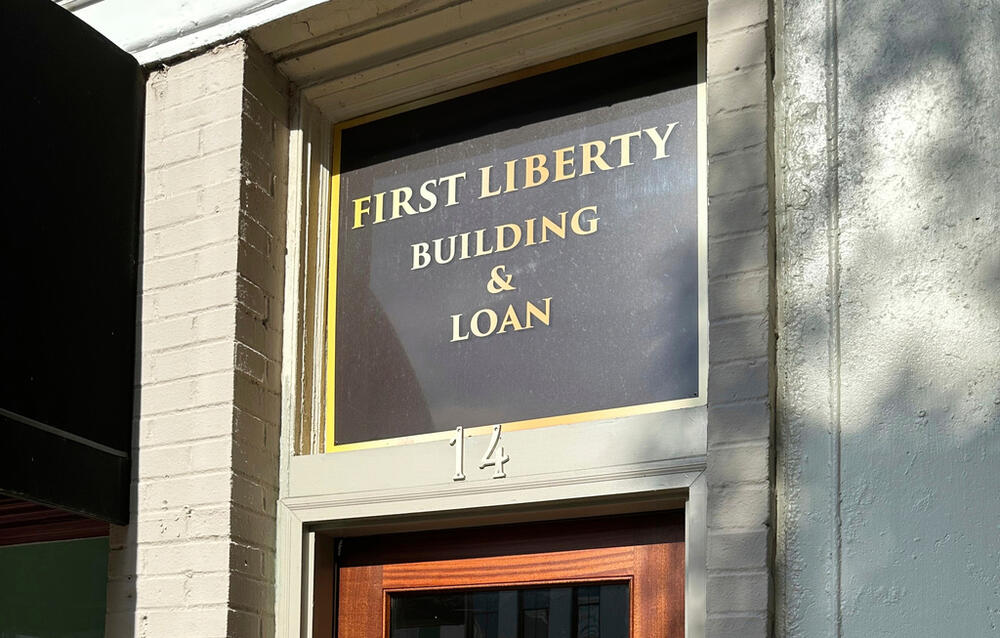 The office of First Liberty Building and Loan, which federal officials allege was a Ponzi scheme, is shown on Thursday, July 10, 2025 in Newnan, Ga. (AP Photo/Jeff Amy)
