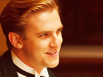 Cousin Matthew a.k.a actor Dan Stevens is hinting that he may be leaving Downton.