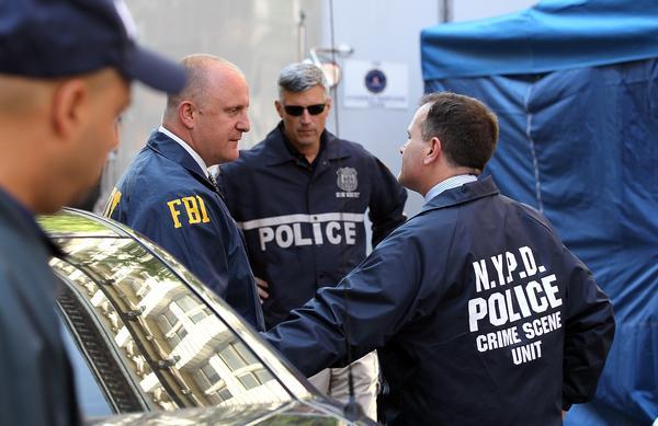 Criminal Investigators Earn on Average $74,300 per year