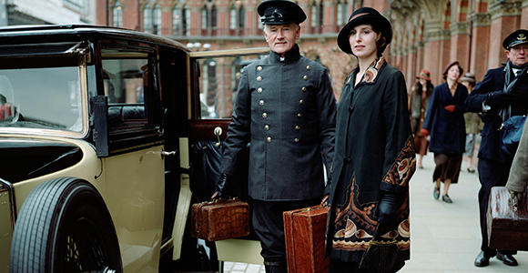 Lady Edith tools around London in season four of Downton Abbey.