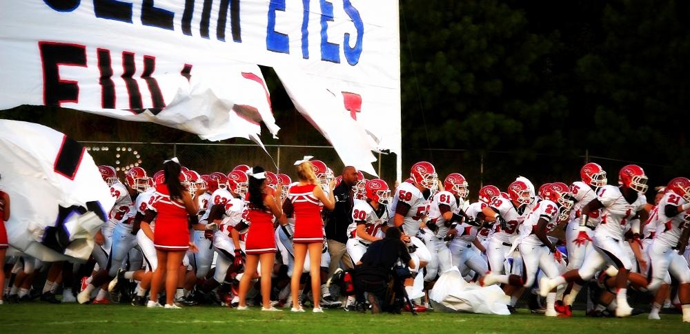 The North Gwinnett Bulldogs hit the field running as they played their way to a 36-17 victory over region rival Norcross. The North Gwinnett Bulldogs hit the field running as they played their way to a 36-17 victory over region rival Norcross.