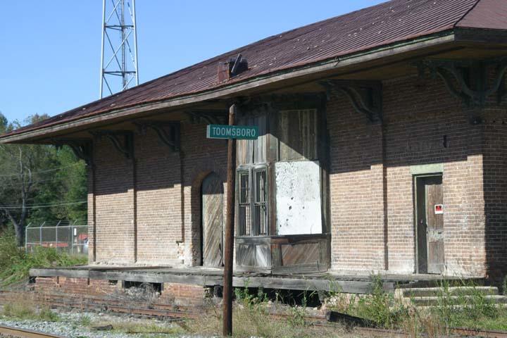 Toomsboro Train Depot. Image from www.billweaver.net/TOOMSBORO/ Toomsboro Train Depot. Image from www.billweaver.net/TOOMSBORO/