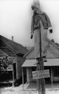 The Story of the Jews: The Leo Frank Case governor-slaton-effigy.png