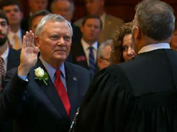 Gov Nathan Deal is sworn in
