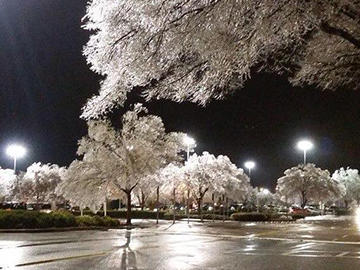 Snow and ice at the Mall of Georgia