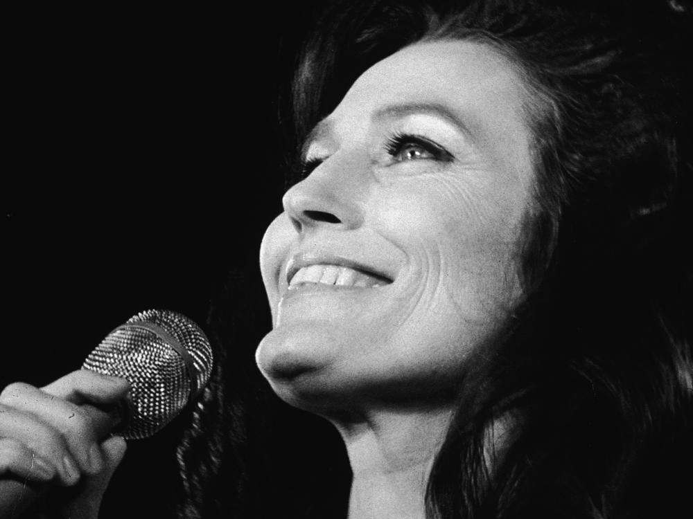 Loretta Lynn performs on stage in California in 1972.