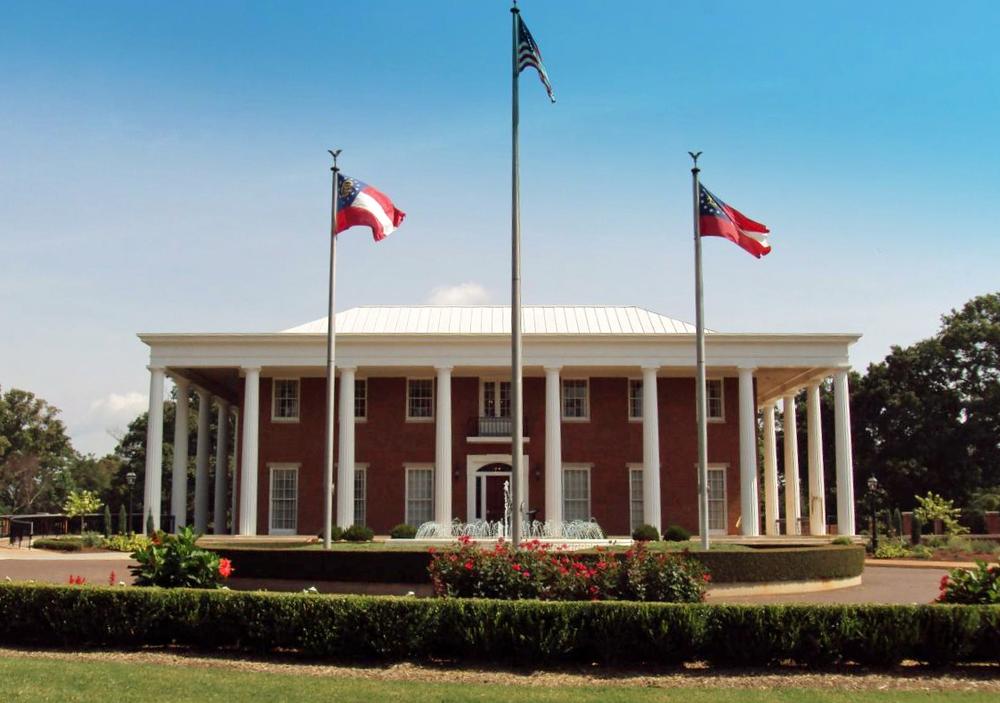A view outside the Georgia Governor's mansion