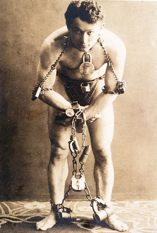 Harry Houdini in 1899