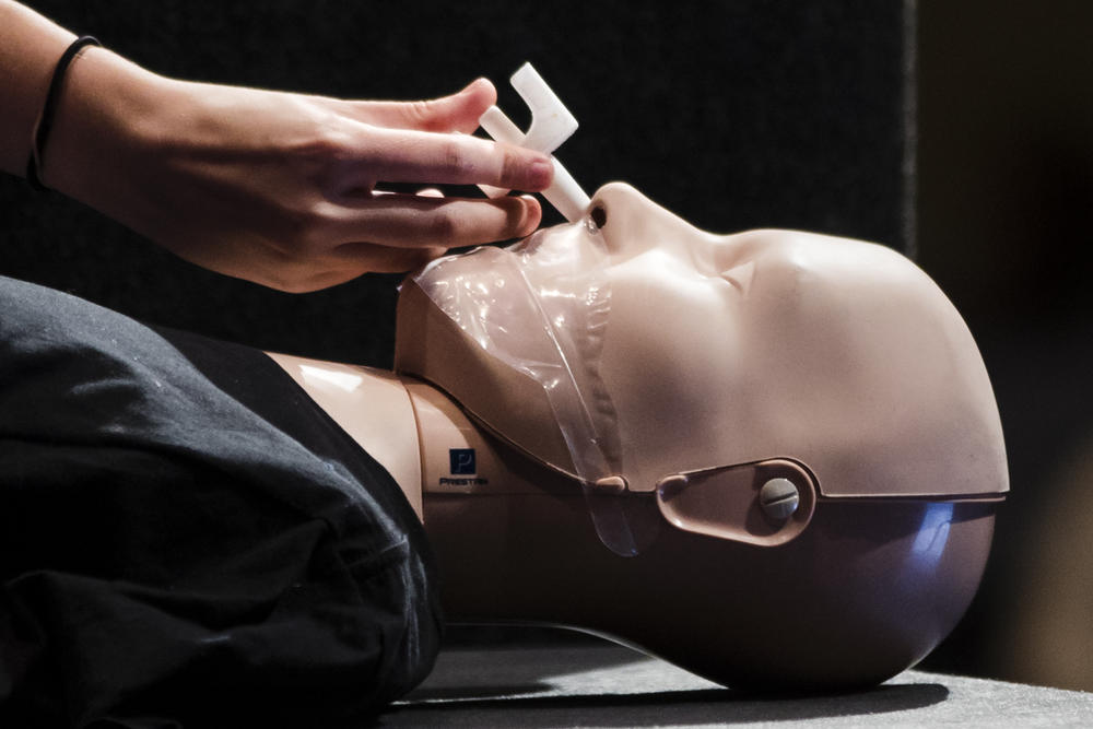 A demonstration on administering Narcan nasal spray.